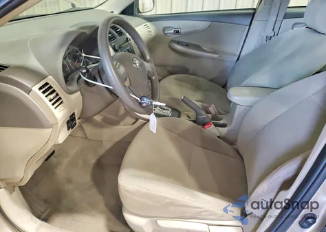 2010 Toyota Corolla Le z USA, uszkodzony, nr VIN 2T1BU4EE3AC275314